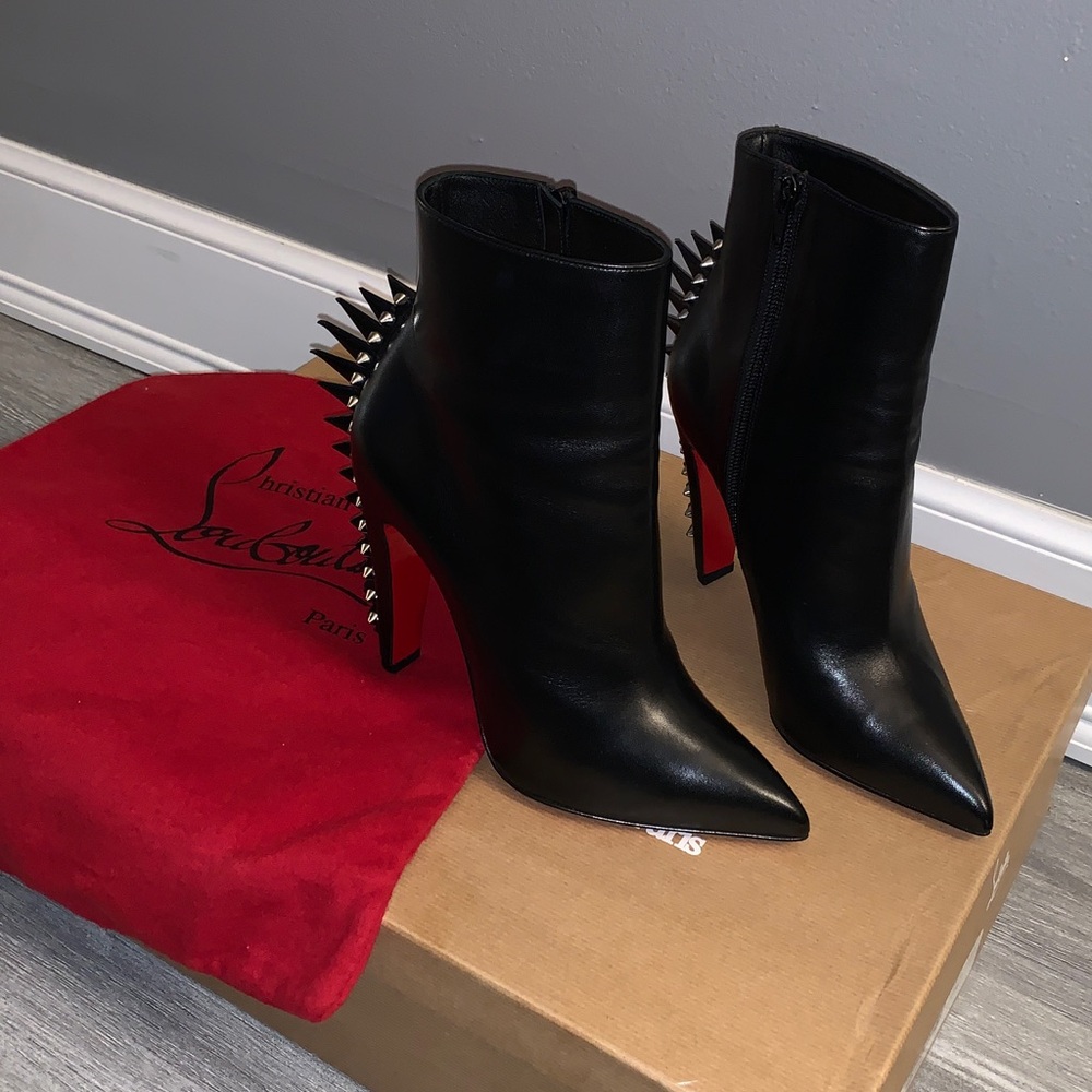 AUTHENTIC Christian Louboutin Brand New boots size 37 half w spikes and studs - Picture 7 of 8
